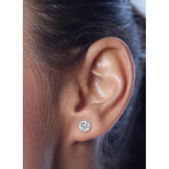 14K white gold stud simulated diamond earrings - Picture 3 of 8